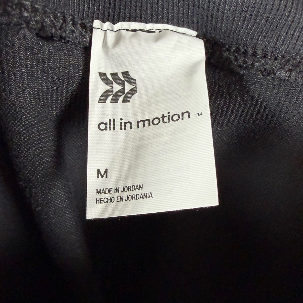 All In Motion™ Women's High-Rise 7/8 Leggings - Black M - Picture 7 of 9